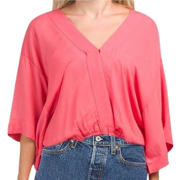 YFB Young Fabulous & Broke On The Road Flowy 3/4 Sleeve Top Coral Pink XS - Picture 2 of 8